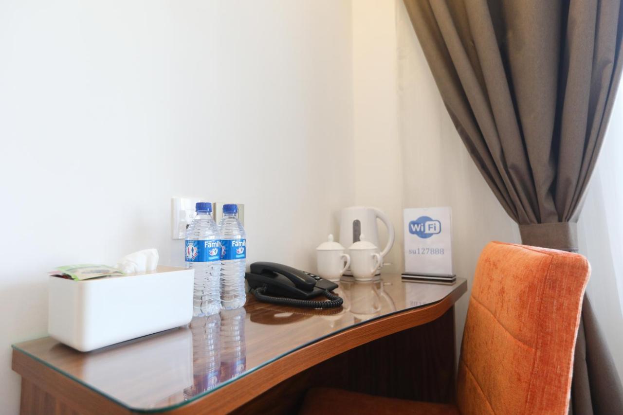 Sunrise Hotel Tashkent Esterno foto