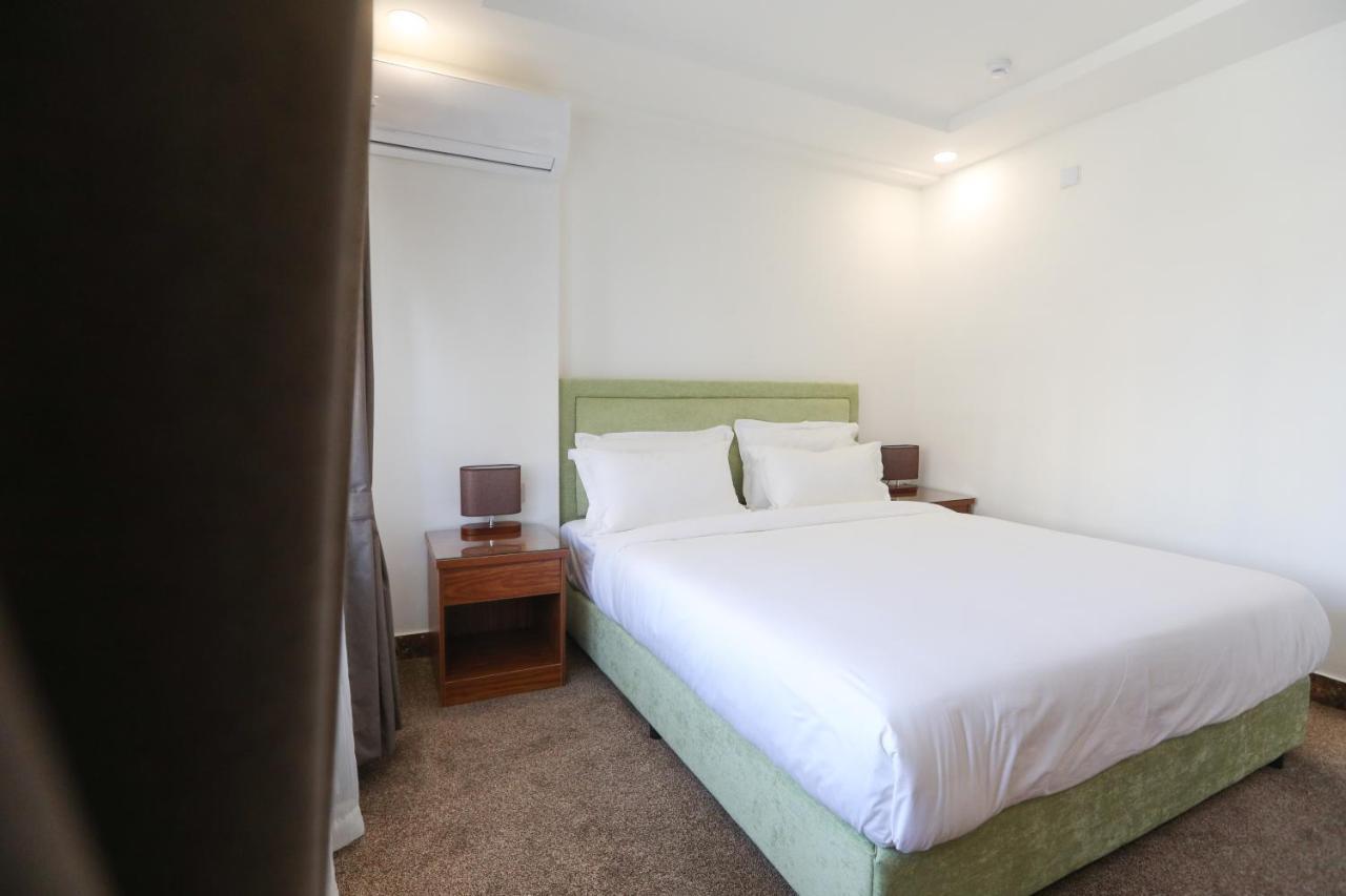 Sunrise Hotel Tashkent Esterno foto