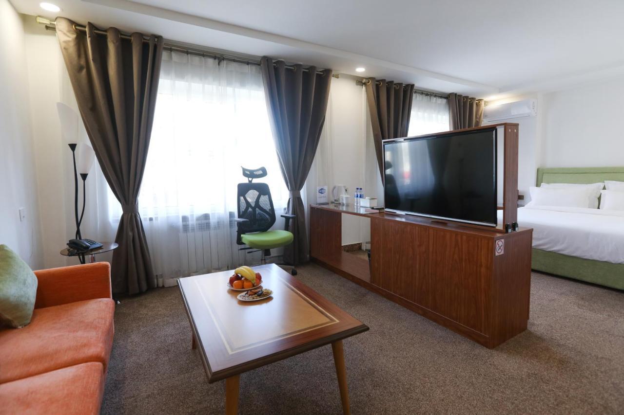 Sunrise Hotel Tashkent Esterno foto