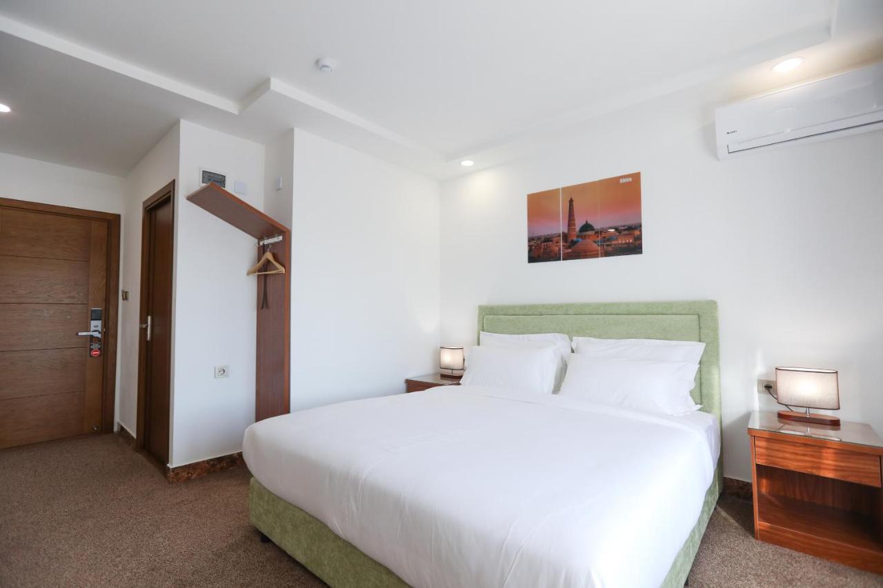 Sunrise Hotel Tashkent Esterno foto
