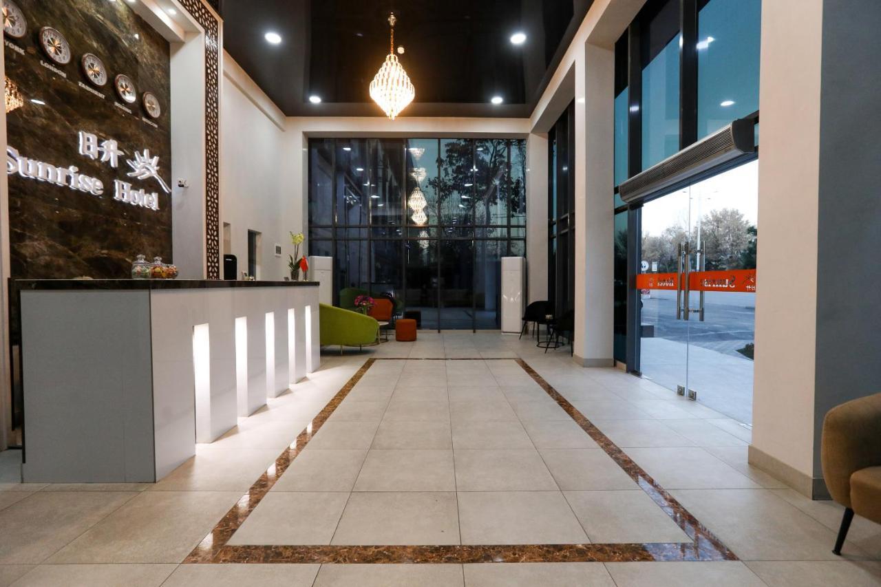 Sunrise Hotel Tashkent Esterno foto